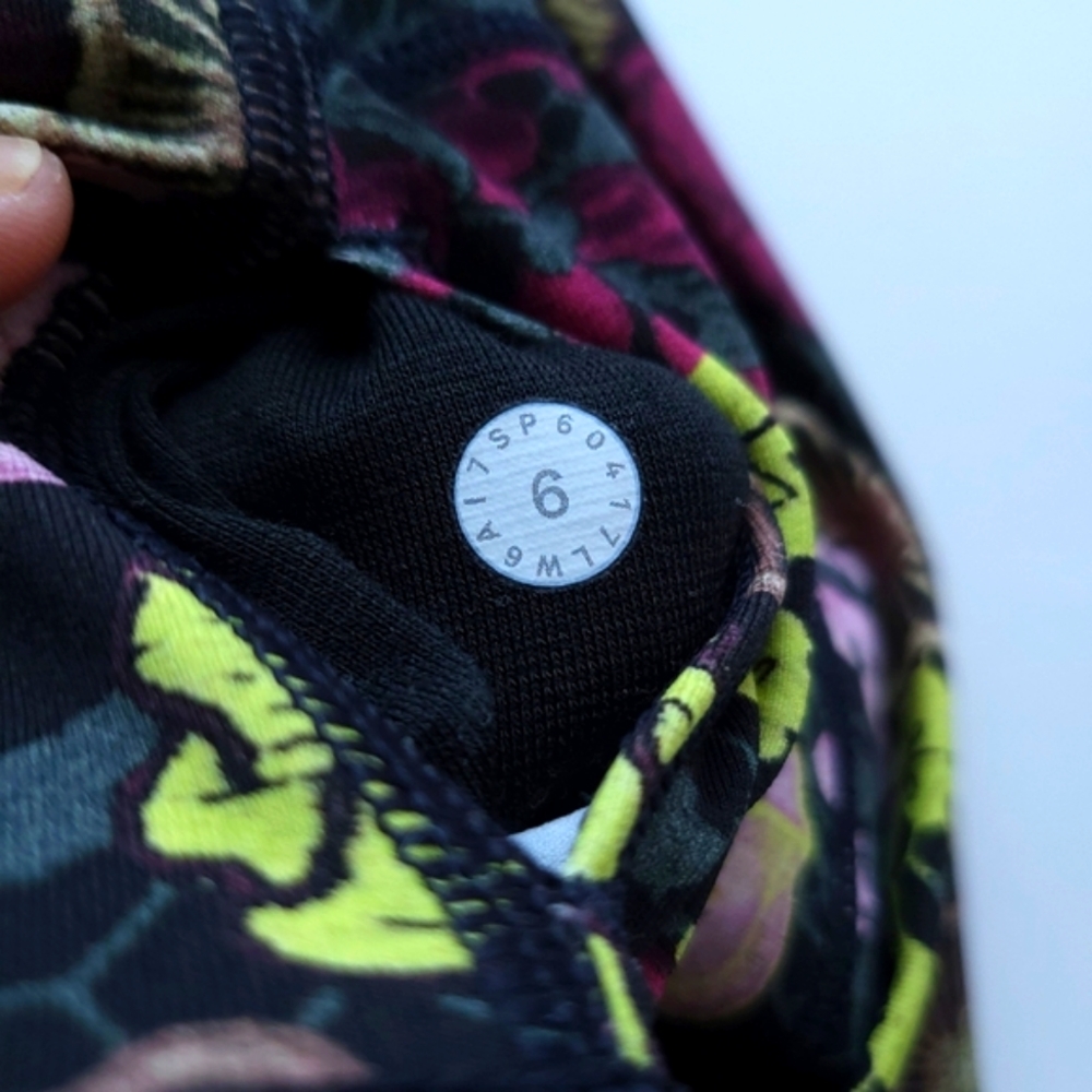 🍋NWOT Lululemon Wunder Under Crop (Hi-Rise) 21" - Picture 7 of 8